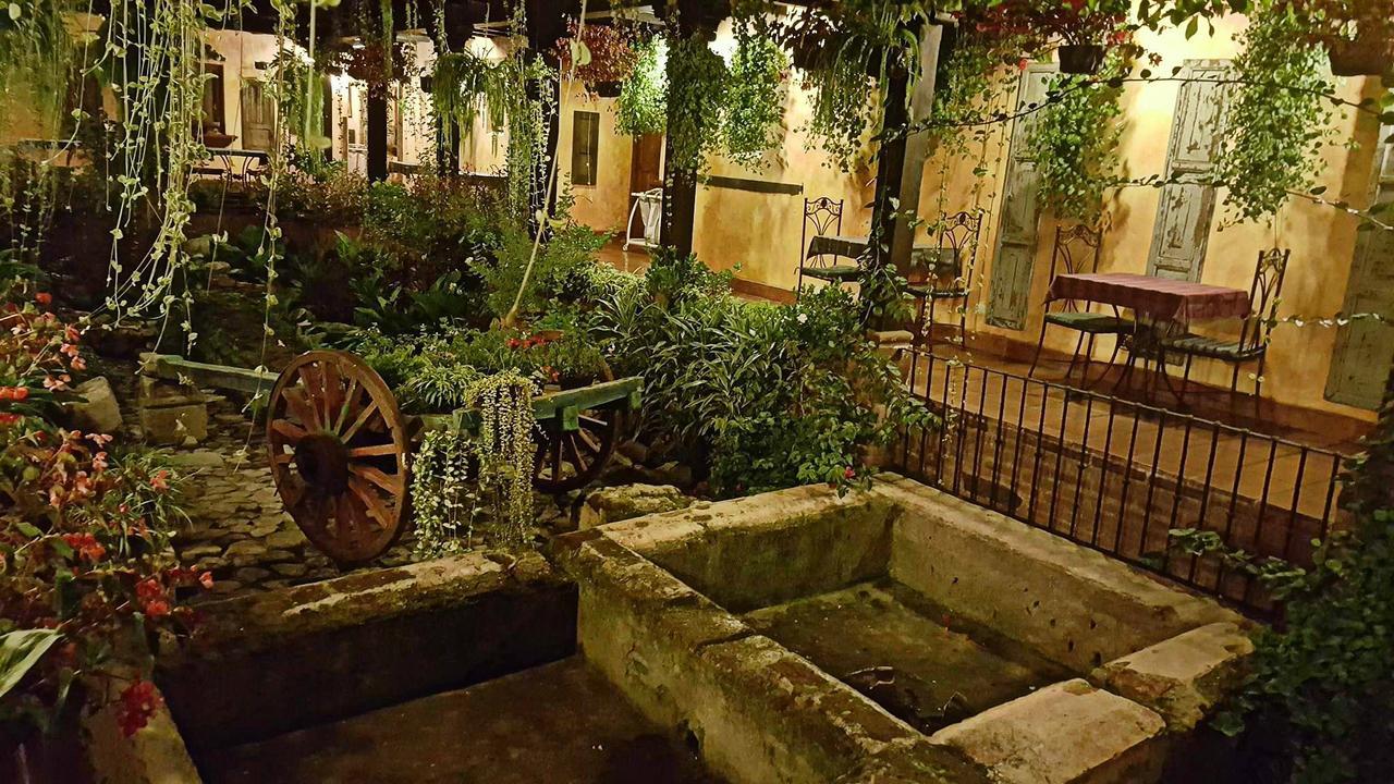 Hotel Eterna Primavera Antigua Номер фото